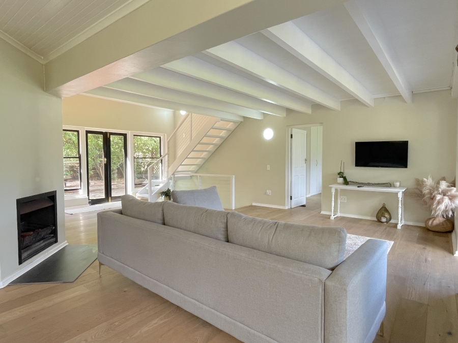 To Let 3 Bedroom Property for Rent in Constantia Nek Estate Western Cape